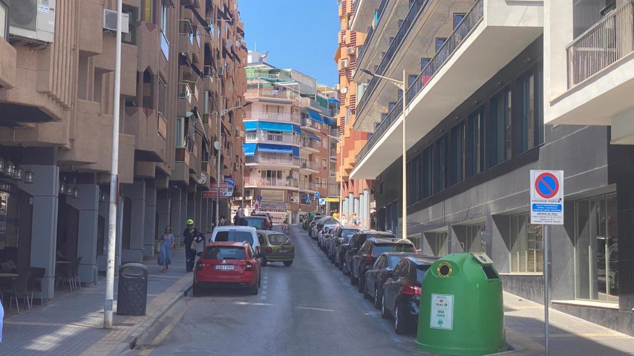 SOLYMAR PONIENTE Apartamento Recién Reformado A 3 min de Playa Poniente y del Centro Parking Opcional Benidorm Esterno foto