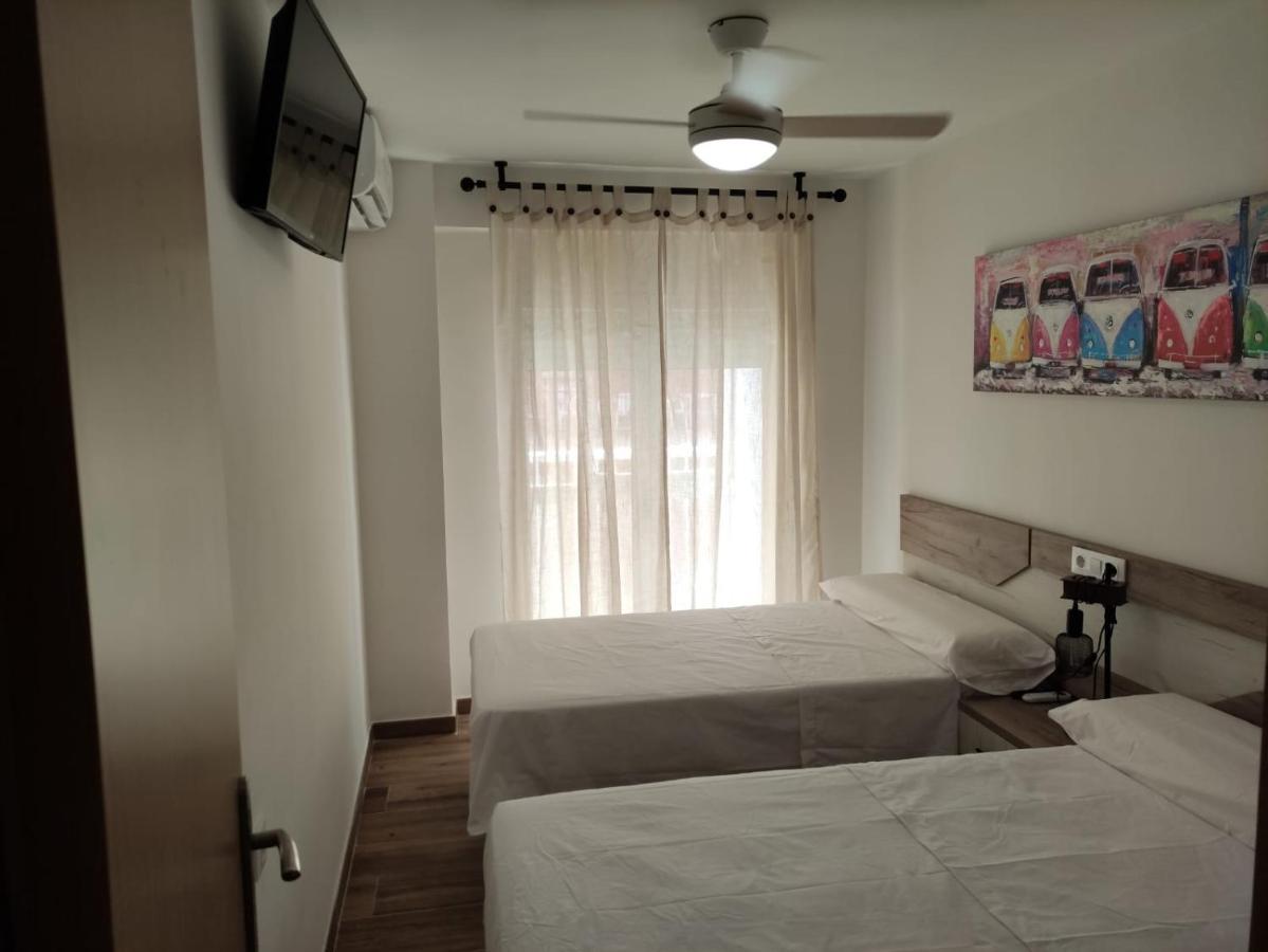 SOLYMAR PONIENTE Apartamento Recién Reformado A 3 min de Playa Poniente y del Centro Parking Opcional Benidorm Esterno foto