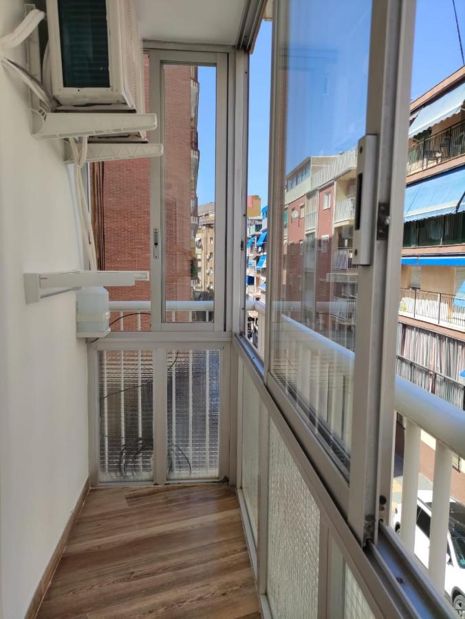 SOLYMAR PONIENTE Apartamento Recién Reformado A 3 min de Playa Poniente y del Centro Parking Opcional Benidorm Esterno foto
