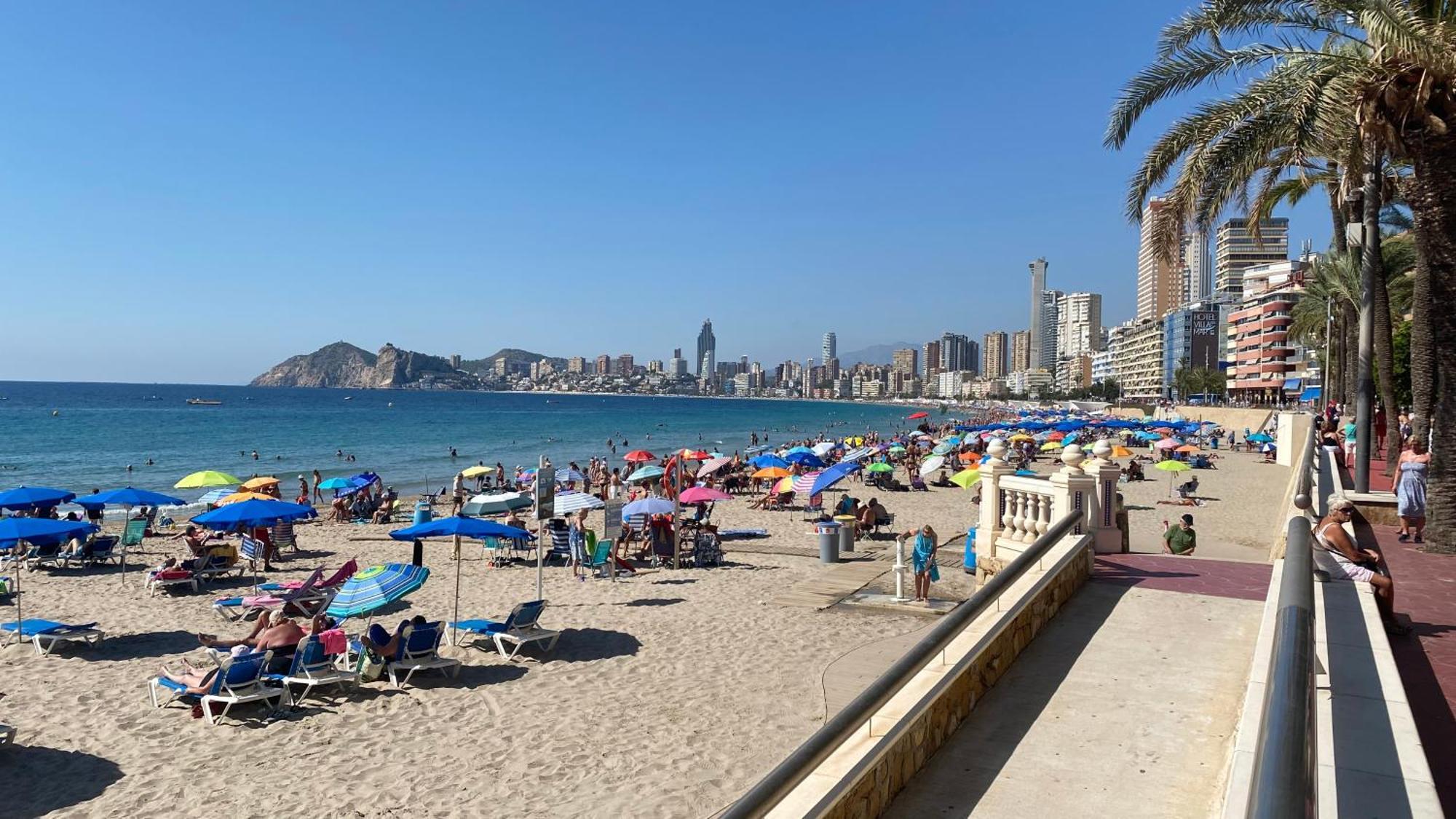 SOLYMAR PONIENTE Apartamento Recién Reformado A 3 min de Playa Poniente y del Centro Parking Opcional Benidorm Esterno foto